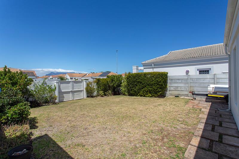 3 Bedroom Property for Sale in Sunningdale Western Cape